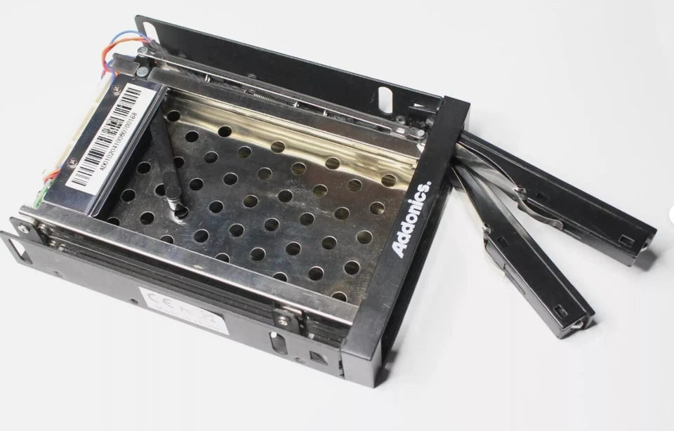 Addonics 2.5in Internal SSD/HDD Dual Snap-in 2-Bay Mobile Rack - Image 3 of 4
