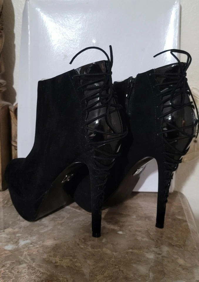 WOMANS BAKERS SHOE LACED HEELS ANKLE BOOTS BLACK BOOTIES SIZE 11 USA GORGEOUS!! - Image 3 of 4