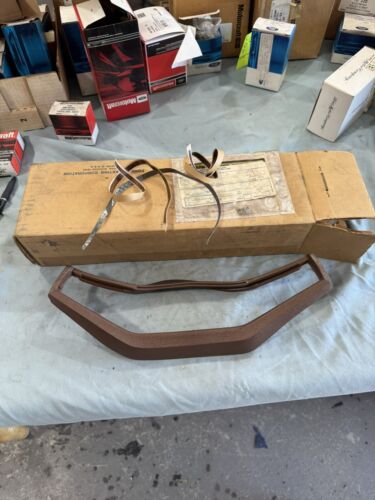 NOS 1971-1977 FORD F-100 GALAXIE LTD STEERING WHEEL HORN PAD With Vinyl Inserts