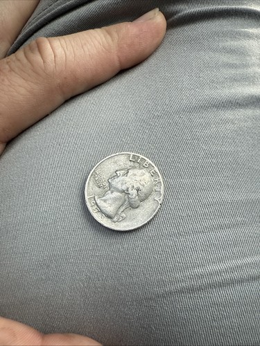 RARE 1973 WASHINGTON LIBERTY QUARTER 25 CENT COIN "NO MINT MARK/RIM ERROR". - Picture 3 of 3