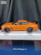 AUTOart 1/18 Ford Shelby GT350R Collectible - Metallic Orange