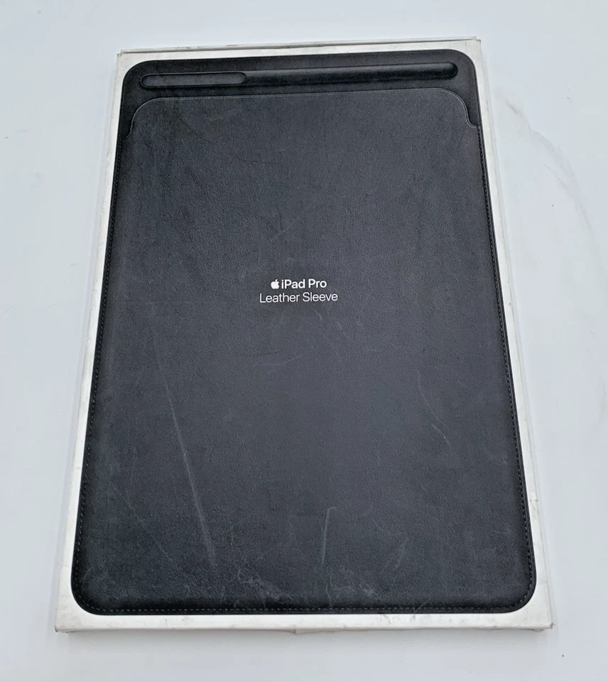 Genuine Apple iPad Pro 10.5'' Leather Sleeve Case - MPU62ZM/A In Box Excellent - Image 2 of 4