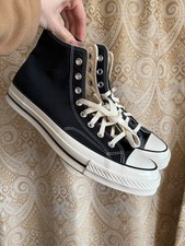 Mens Size 12, Womens Size 14 - Converse Chuck...
