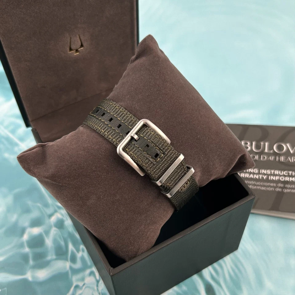 Reloj Automático Bulova Hombre 96A259 Militar VWI Edición Especial Hack Negro 38MM Foto 4 de 4