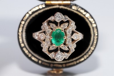 Antique Circa 1920s Art Deco 18k Gold Natural Diamond And Emerald Navette Ring