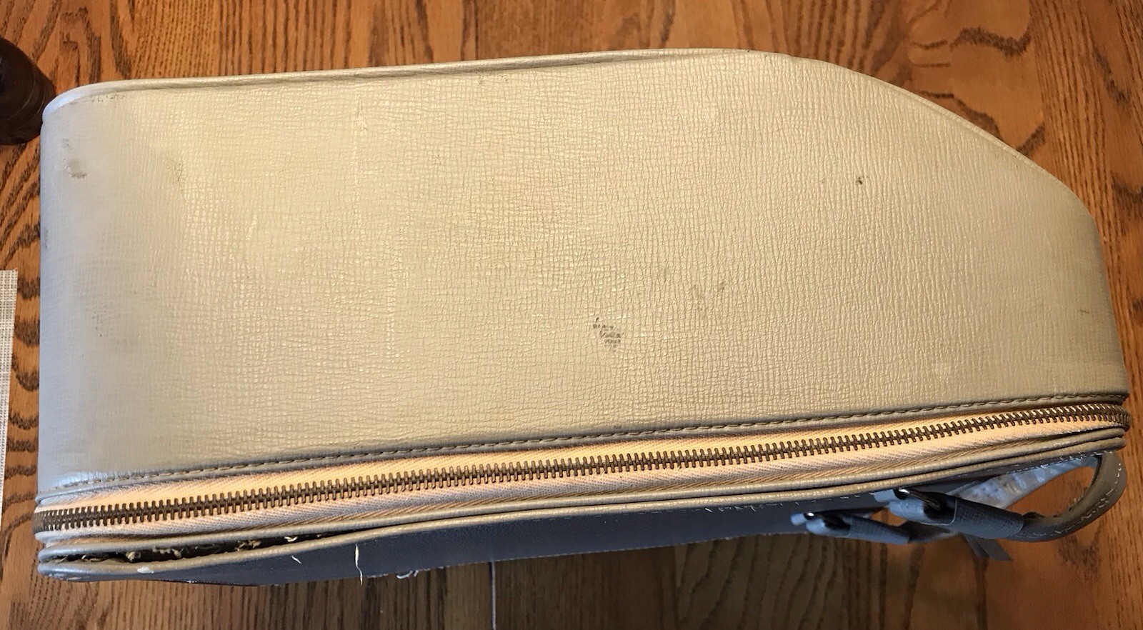 Early 1960’s Remington Rand Torpedo 18b Typewriter…EUC