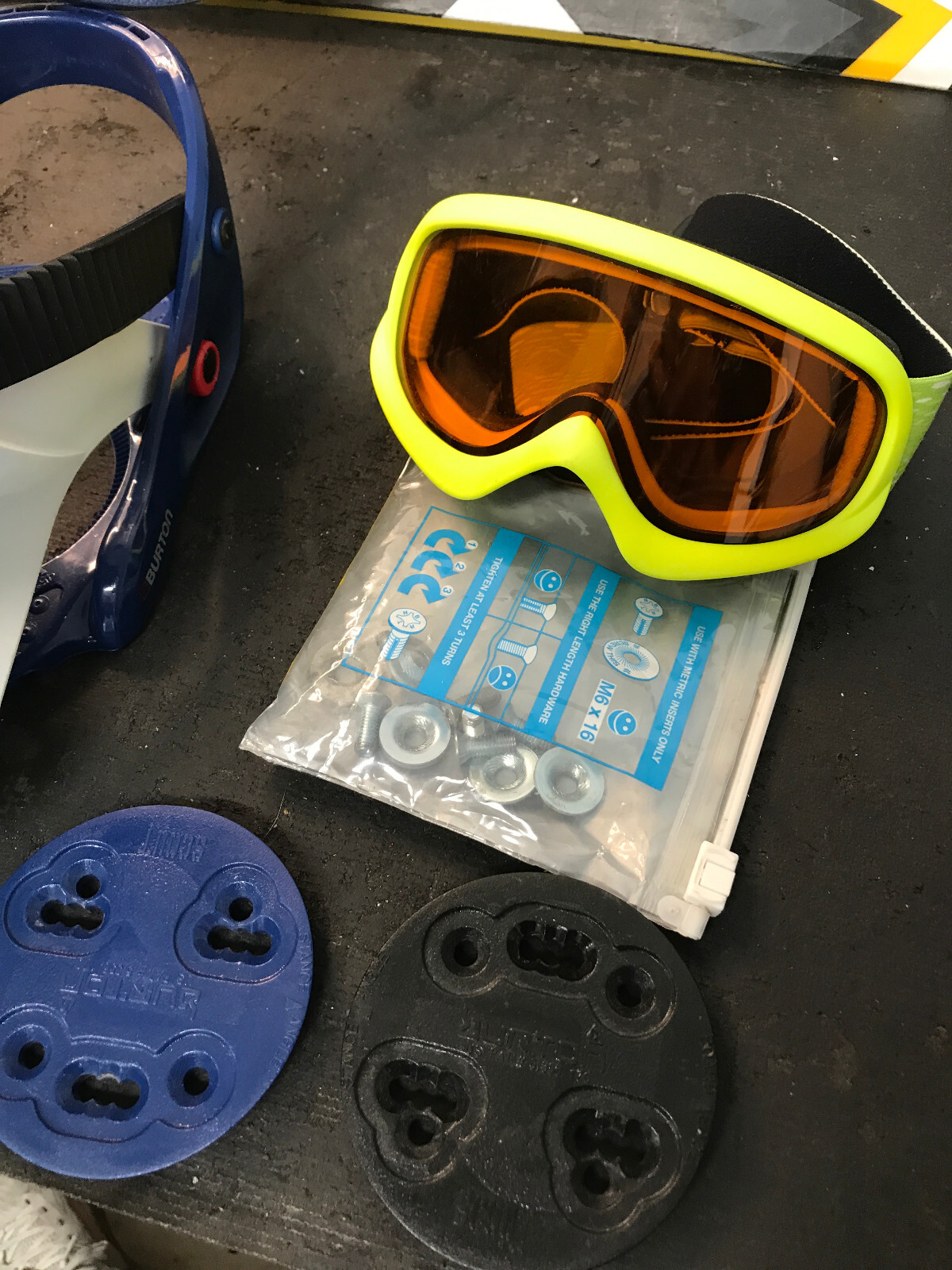 K2 110 Snowboard Set With Helmet Goggles Burton Freestyle Junior Foot