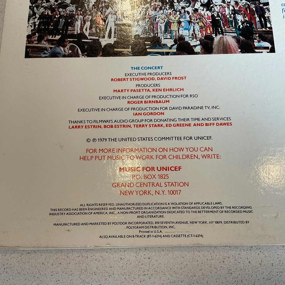 Varios - La música para concierto de UNICEF - Un regalo de canción 33 RPM disco de vinilo LP Foto 3 de 4