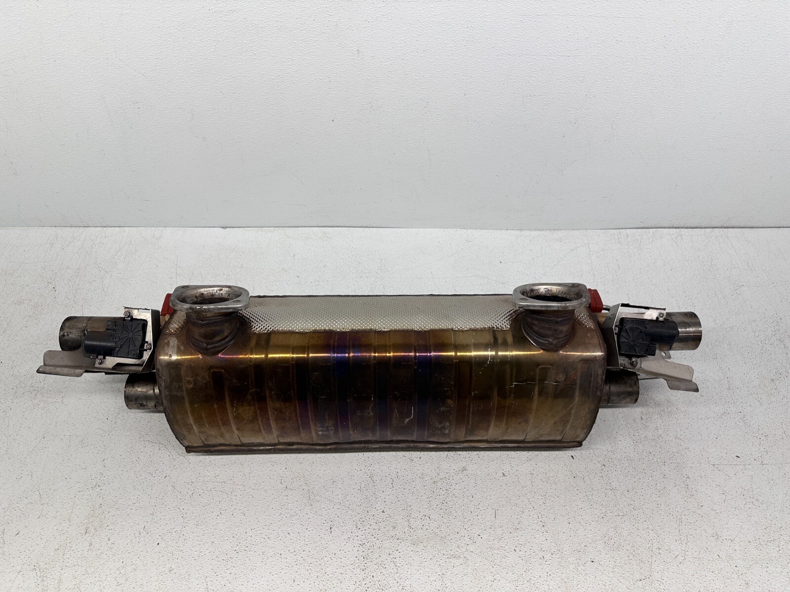 2018-2022 ASTON MARTIN VANTAGE V8 4.0L MUFFLER SS QUAD EXHAUST OEM KY63-5230-CA