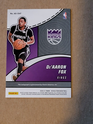 Autografo De'Aaron Fox 2020-21 Revolution Holo Silver Kings AG-DAF SAC - Foto 2 di 2