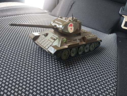 T-34 tank Soviet russian USSR vintage original military toy model scale 1:43 - Picture 1 of 5