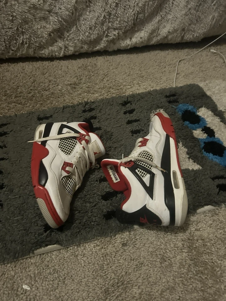 Nike Air Jordan 4 Retro "Fire Red" SIZE 5Y - Image 2 of 4