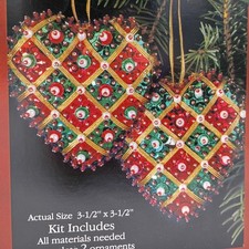 Warm Hearts Beads  Sequins Push Pin Christmas Ornament Craft Kit Bejeweled New