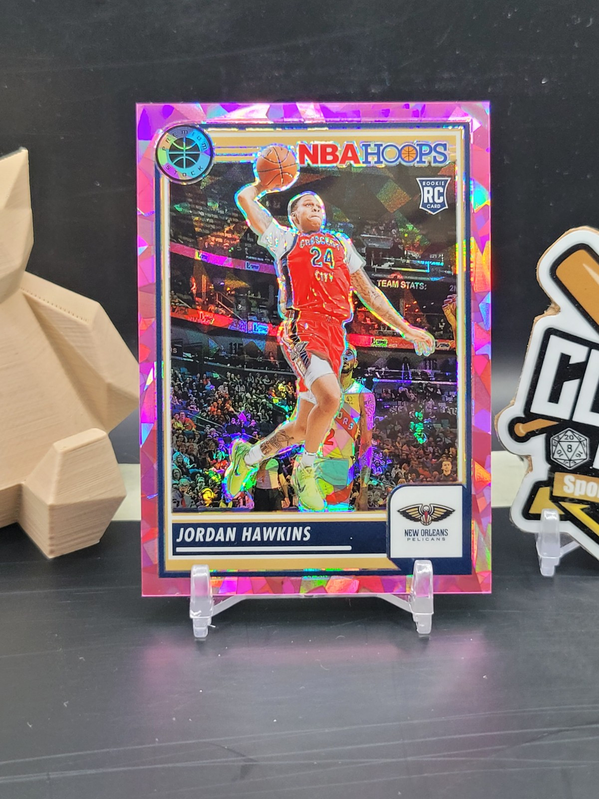Jordan Hawkins 2023-24 NBA Hoops Premium Stock Pink Cracked Ice /35 #125 RC(JMR)