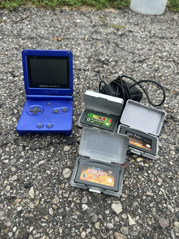 Nintendo Game Boy Advance SP Blue Bundle: Includes 3 Games