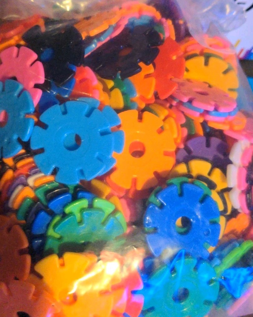 Brain Flakes 360 Piece Interlocking Plastic Disc STEM Set Amosting