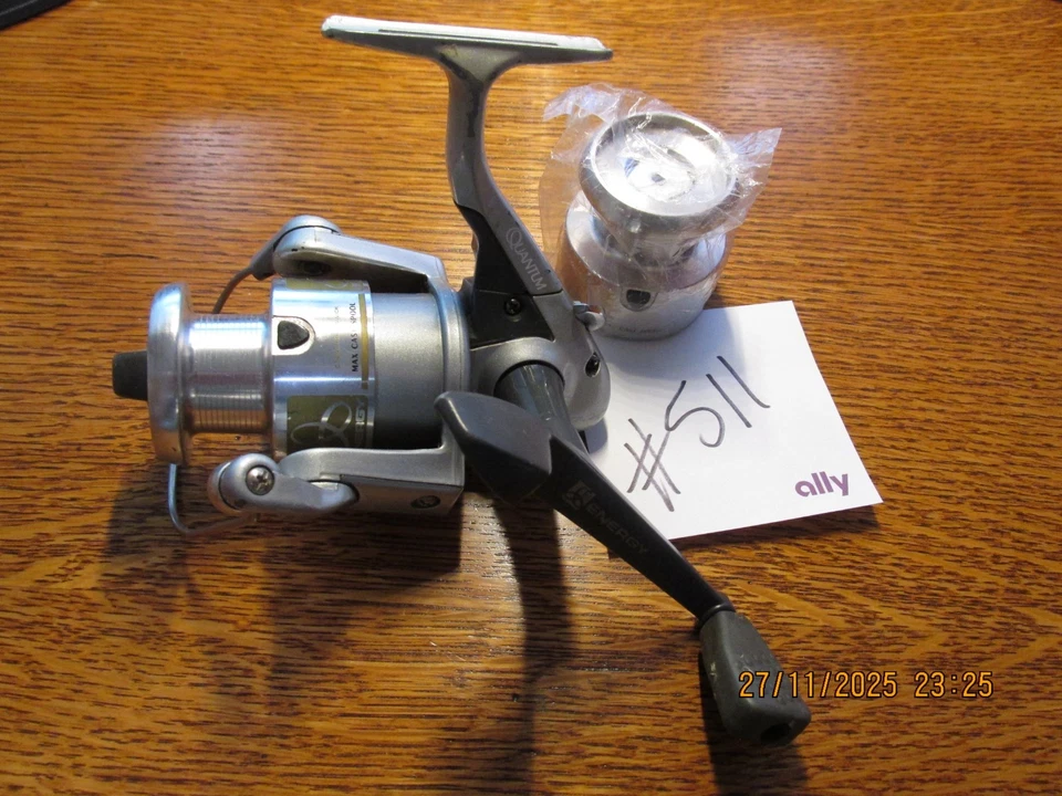 Carrete giratorio Quantum Energy E7-4 con caja y carrete de repuesto Foto 4 de 4