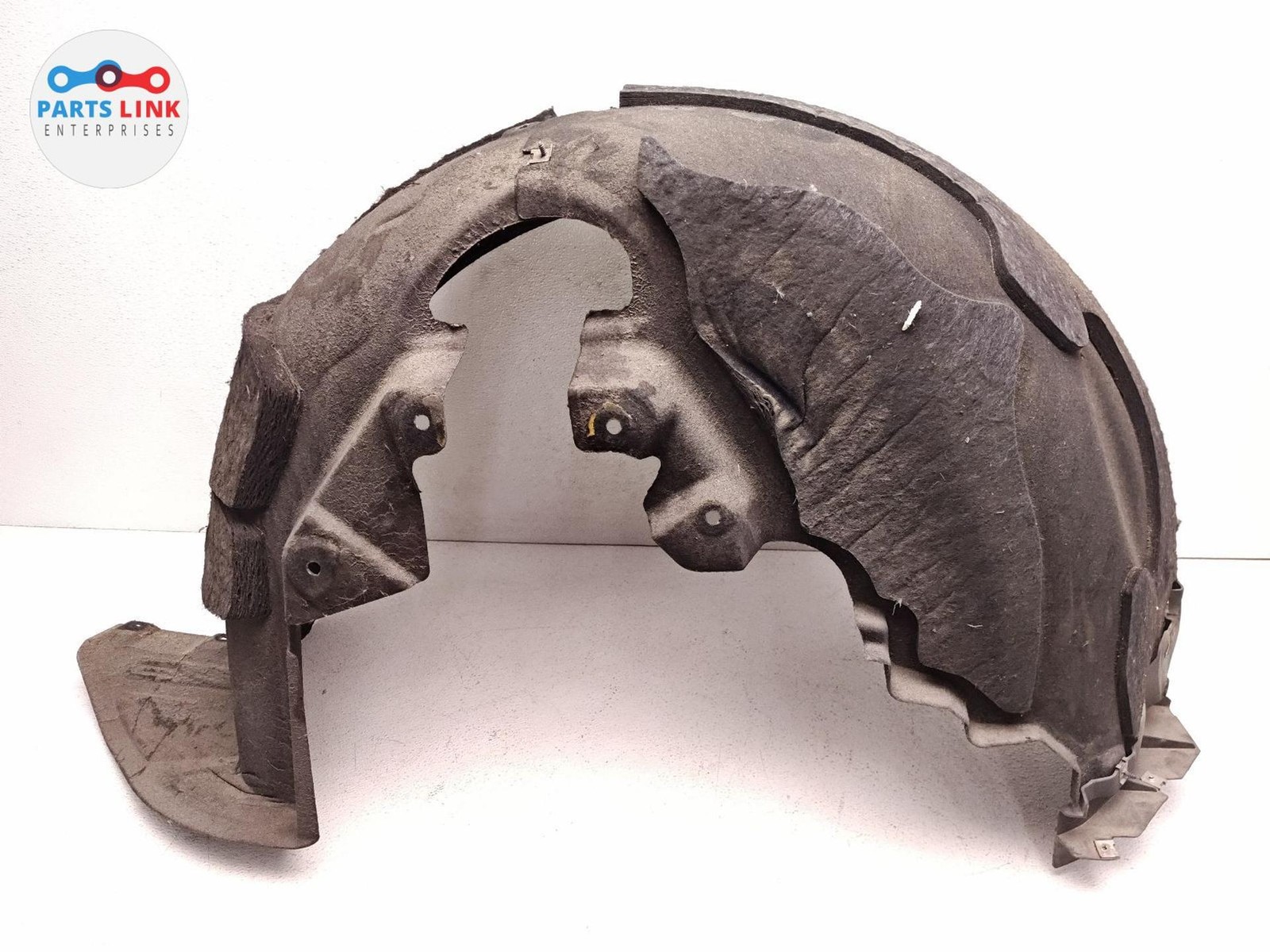 2016-20 BENTLEY BENTAYGA REAR LEFT FENDER LINER SPLASH SHIELD WHEEL WELL 636 OEM