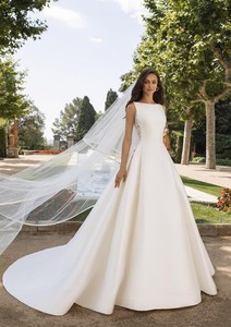 BRAND NEW PRONOVIAS ELENCO WEDDING DRESS US 10 UK 12