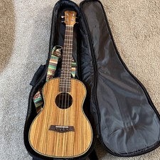 Ukulele Strap With Backpack Case Brown Very Good Condition Music Instrument