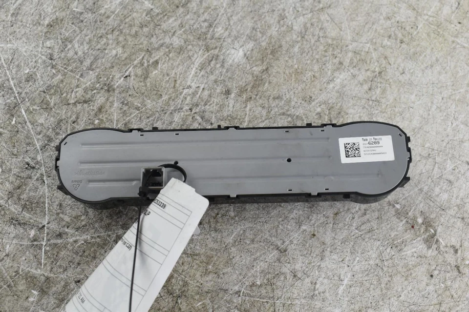 GMC Sierra 1500 2014 unidad de control de clima de aire acondicionado OEM usada 146 k millas identificación 23486616 Foto 2 de 4