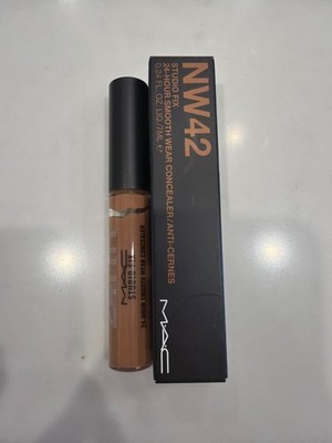 MAC Studio Fix 24 Hour Smooth Wear Concealer Shade NW42