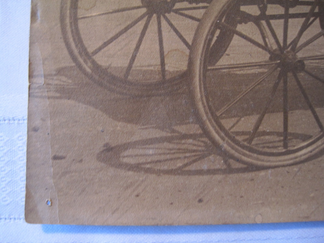 Picture 2 of 9