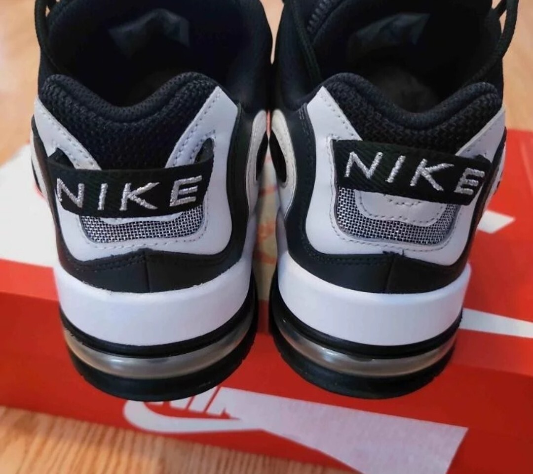 air max metal black and white