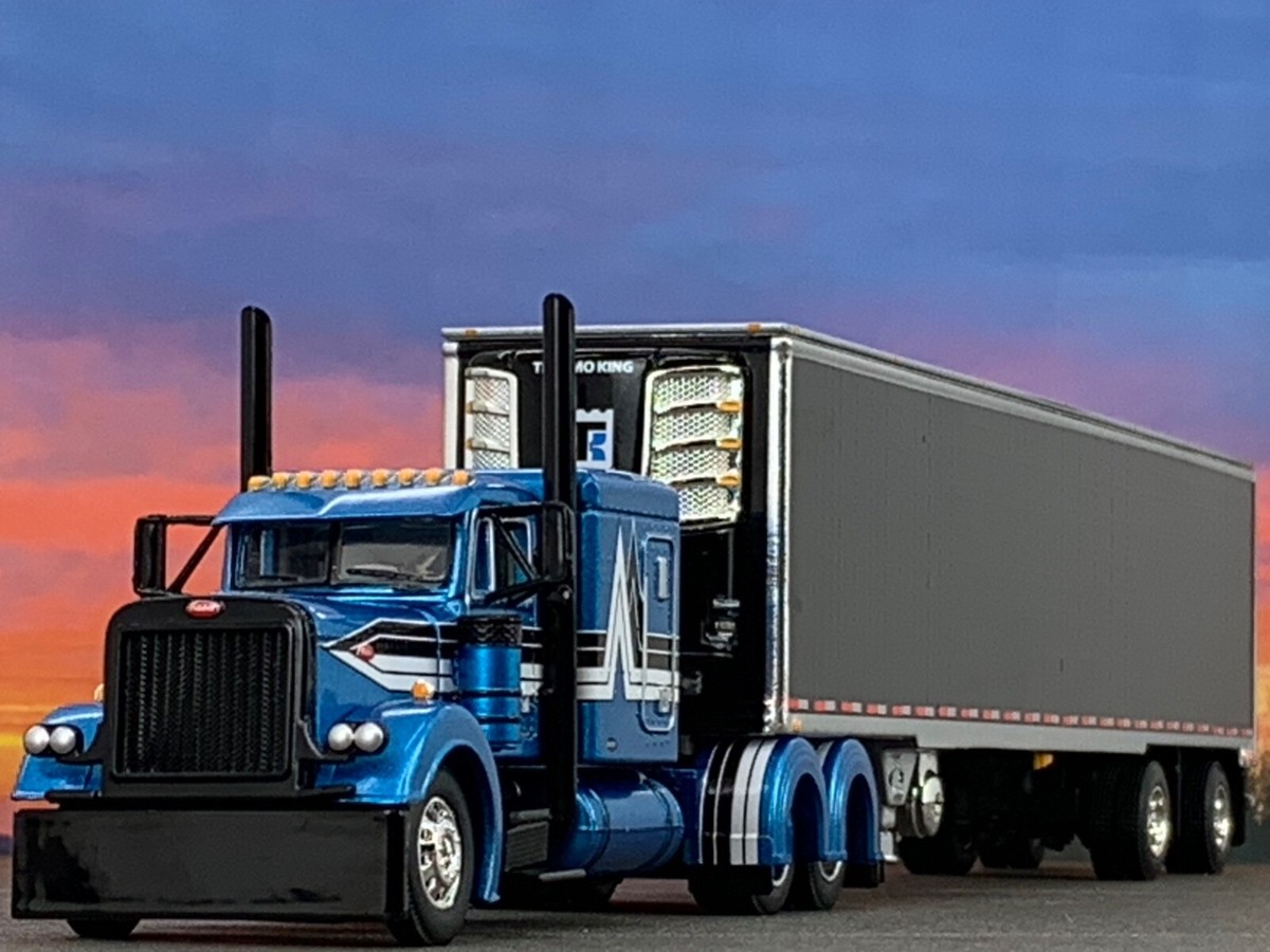 1/64 DCP PETERBILT 379 63