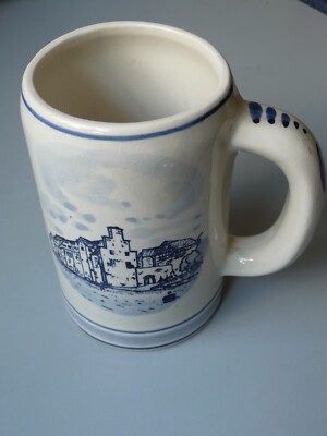 Krug, Delfter Blau, handbemalt für Stadtsparkasse Mülheim Ruhr, Schloß Broich