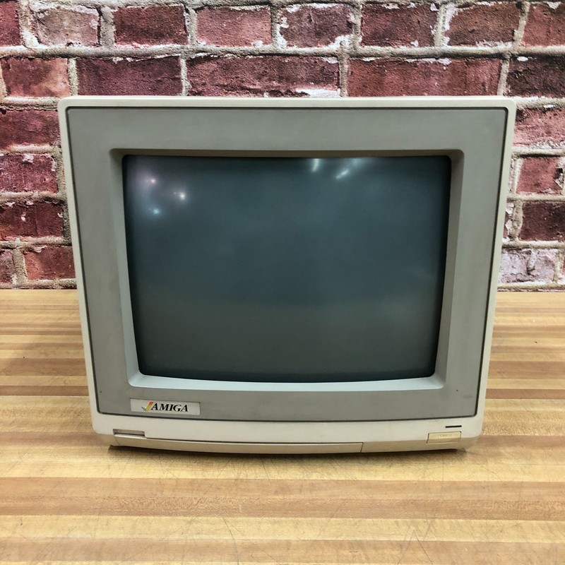 Commodore Amiga Video CRT Computer Monitor Model 1080 (WORKS) In Original Box