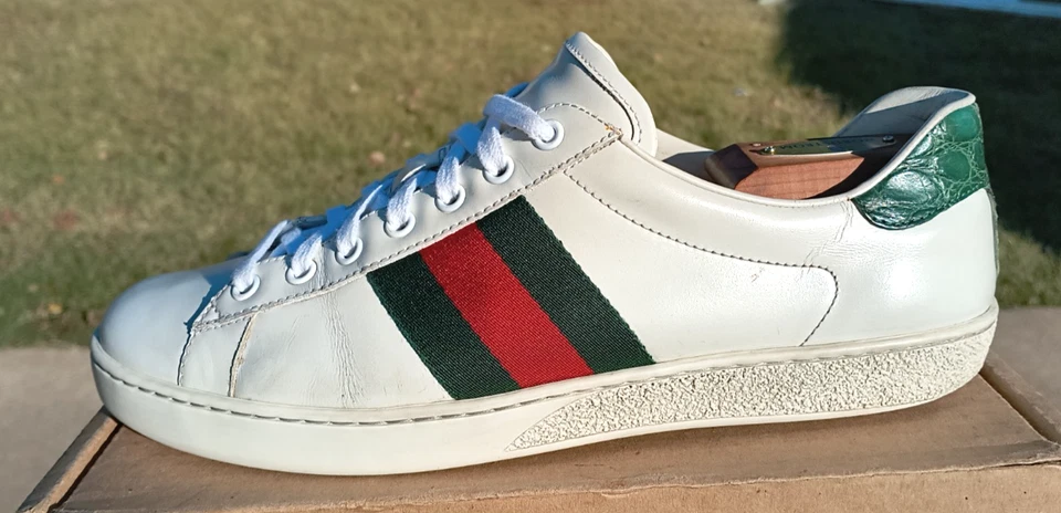 Gucci Ace Talla 8.5G 9US 42.5EU Hombres 386750 $950 Certificado de autenticidad usado en excelente estado Foto 4 de 4