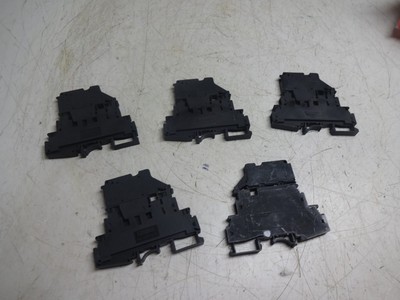 Lot of 5 Phoenix Contact UKK 5-HESI Terminal Block