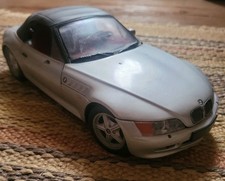 BMW Z3 sliver, hood up, UT Models scale: 1/18
