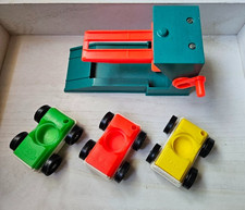Vintage Fisher-price Little People 930 Car Lift With 3 Cars