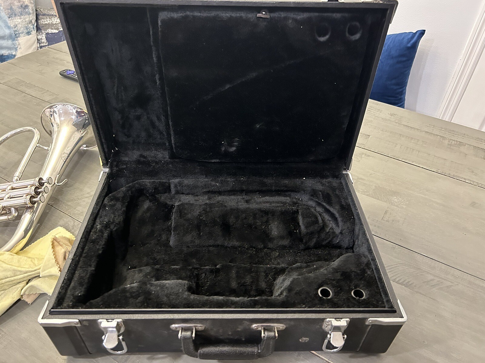 Jupiter JFH 846 Silver Plated Body Key of Bb Flugelhorn With Hard Case