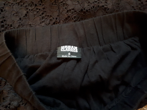 Schwarze Shorts aus Spitze Gr. S Urban Classics - Bild 3 von 3