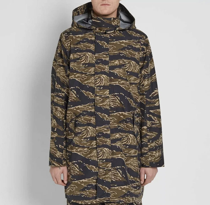 Nike NikeLab Tiger Camo Waterproof Parka 916430 235 Uk Medium eBay