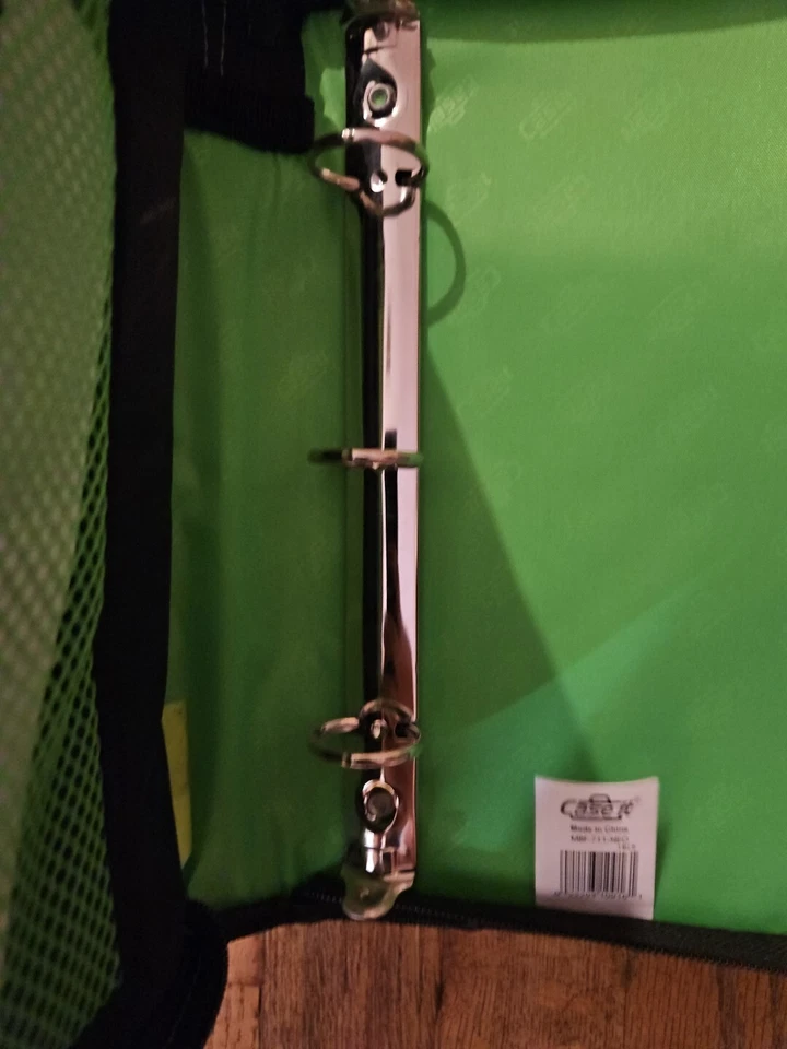 CARPETA DE 3 ANILLAS CASE IT THE MINI TAB 1 PULGADA DE CAPACIDAD Verde/Negro Foto 4 de 4