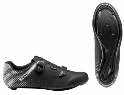 Northwave Core Plus 2 Wide Rennrad Fahrrad Schuhe schwarz/silberfarben 2025