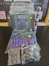 The Undertaker 30 Wrestling Crate Mask, Pin, Vinyl Figures, Shirt, Paul Bearer 