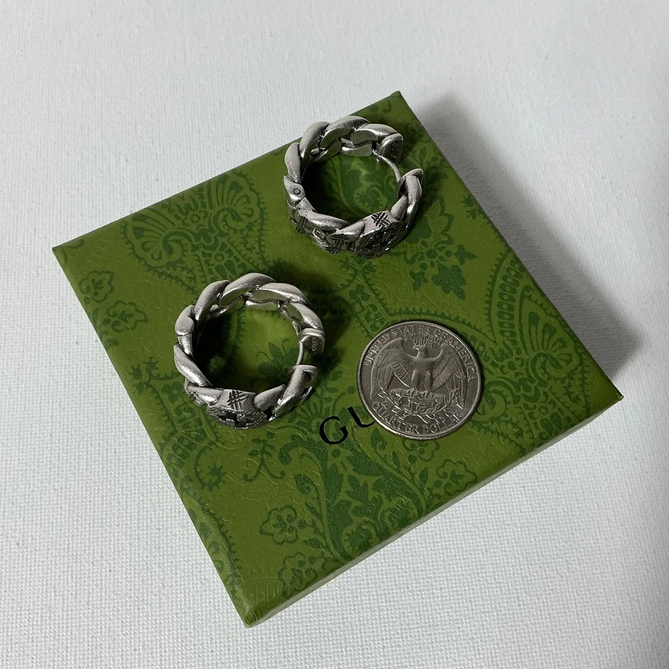 Pendientes de aro Gucci de plata GG Foto 3 de 3