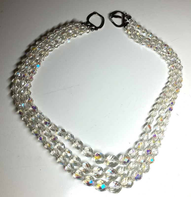 Vintage Premier Designs Silver Tone Aurora Borealis Glass Beads Link Necklace