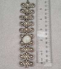Noble Women  s Quartz Analog Silver Tone Bracelet Watch Rhinestones Arabic Dial