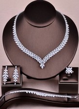 Bridal Rhinestone Crystal Necklace and Earrings Set Stylish Wedding Jewelry
