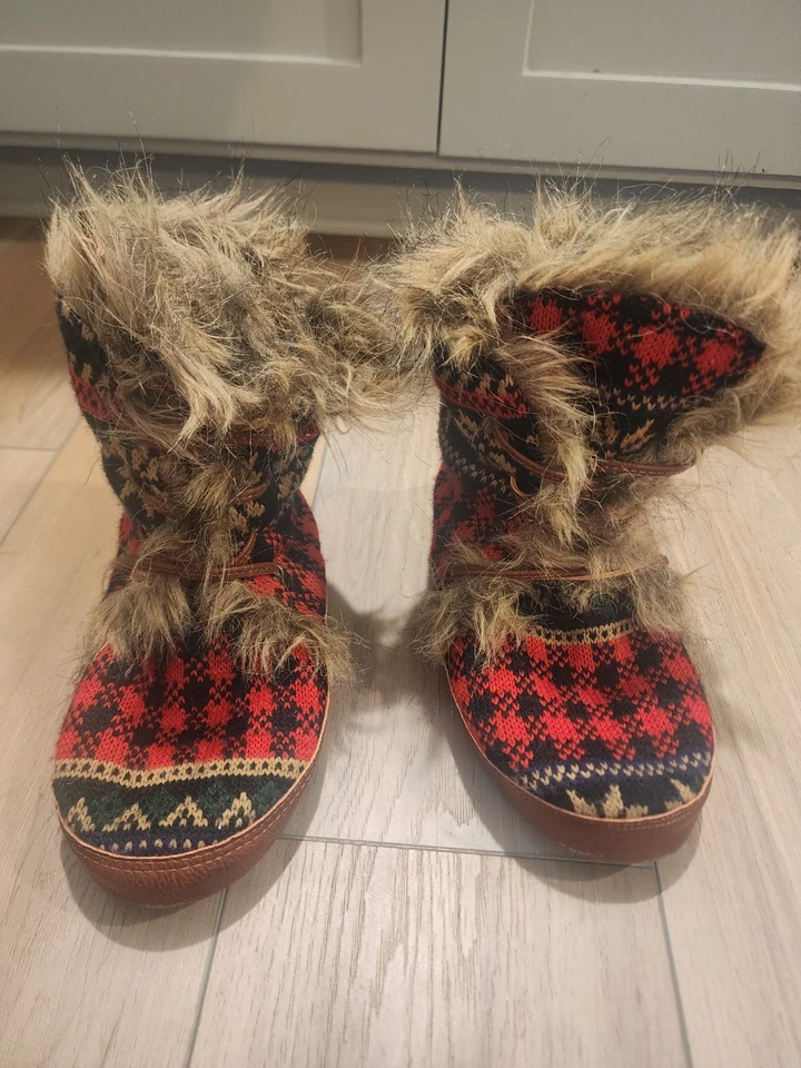 Zapatillas Muk Luks Juno rojas para mujer M 7-8 botines con cordones forrados de piel sintética cómodas Foto 2 de 4