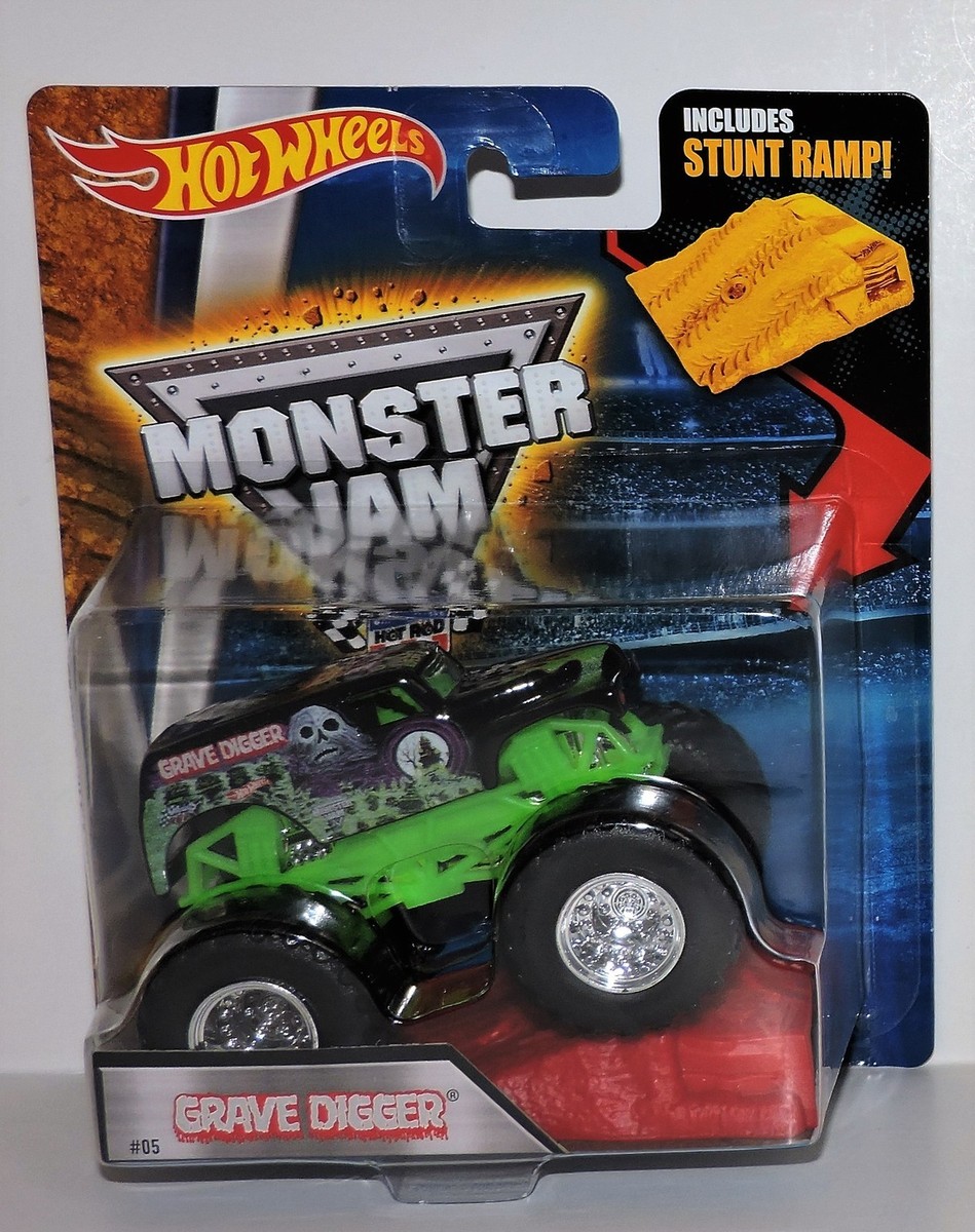 2016 MONSTER JAM SERIES MONSTER TRUCK ISSUE #05 GRAVE DIGGER 1:64