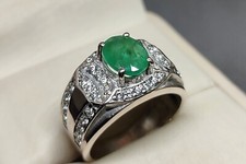 Natural 2 Carat Green Emerald Sterling Silver 925 Handmade Women Engagement Ring