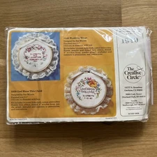 Vintage Cross Stitch Kit Creative Circle Wedding Ring Design #1940 from 1984