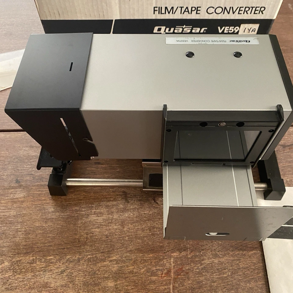Convertidor de cinta de película Quasar modelo VE591YA 8 mm, Super 8 y 16 mm multiplexor Foto 4 de 4